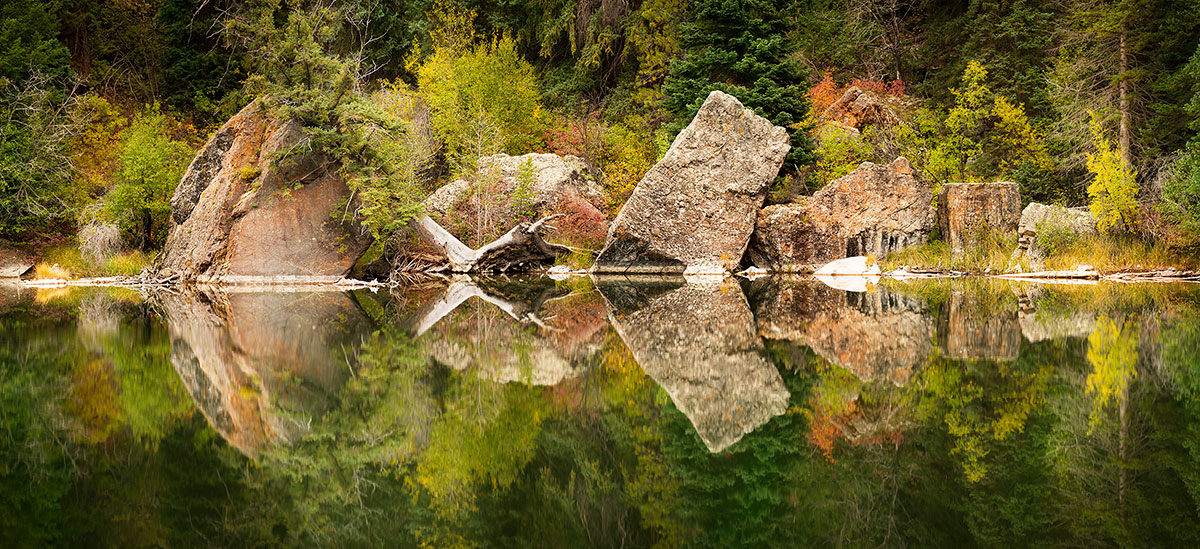 Colorado Fall Colors Rocks Reflecting in Lake